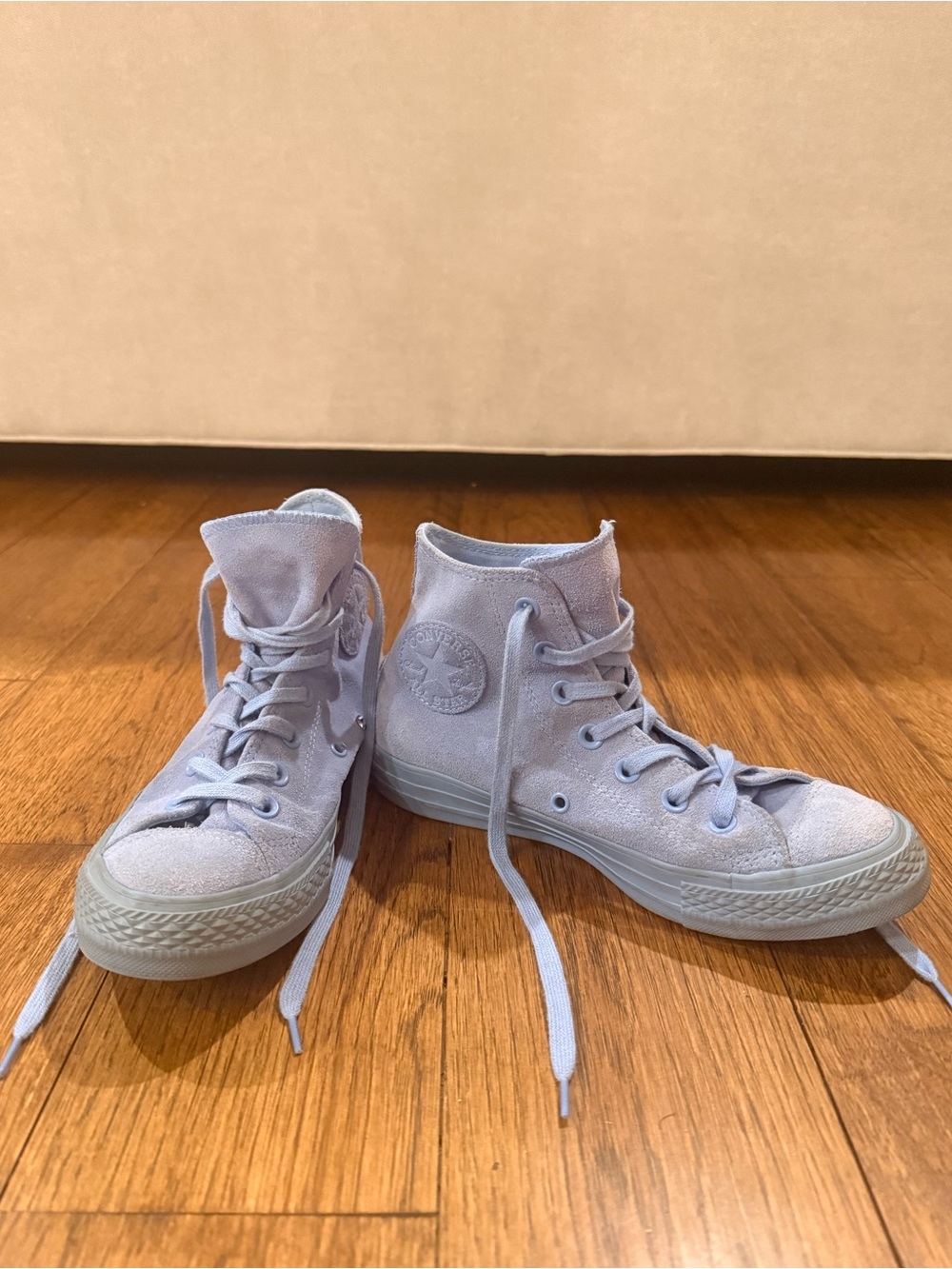 BARELY WORN Blue Suede Converse Chuck Taylor All Star